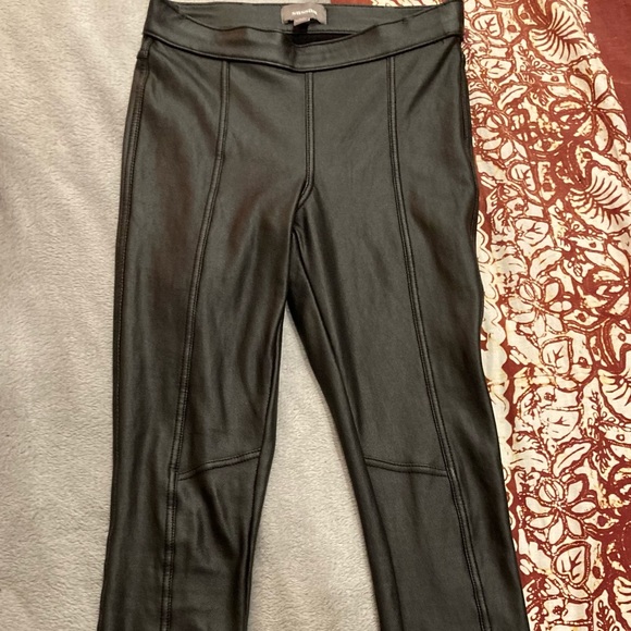 Sussan Leather Look Pants Size Xs 